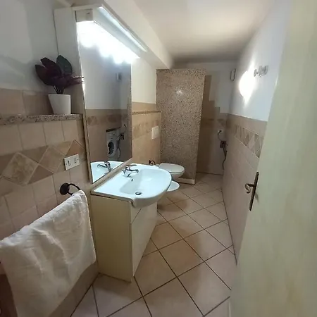 شقة Casa Roberto أرتْساكينا